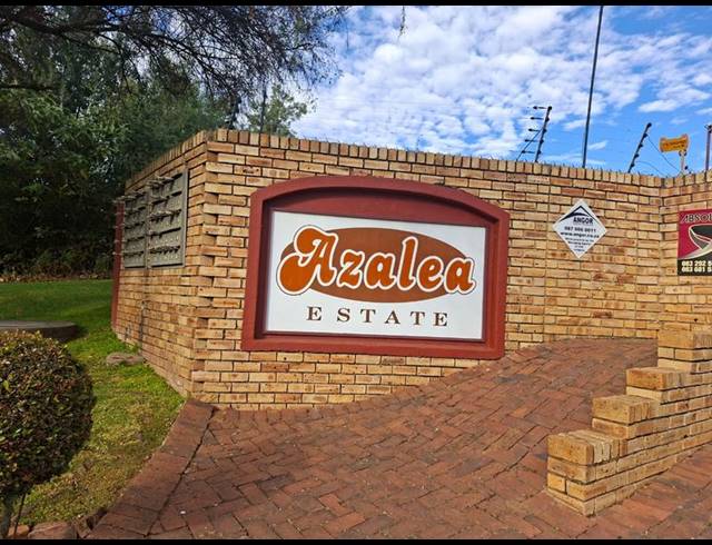 2 BEDROOM TOWNHOUSE FOR SALE IN ROODEKRANS